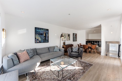 1017 8Th Avenue W, Vancouver, BC 