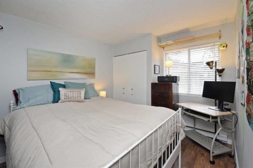 1365 4Th Avenue W, Vancouver, BC 