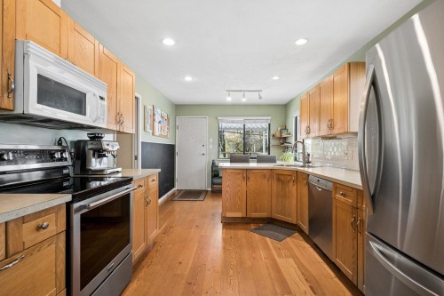 2050 13Th Avenue E, Vancouver, BC 