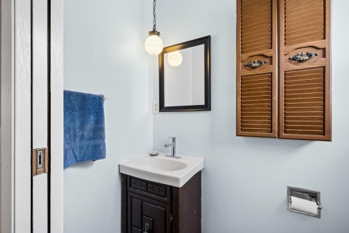 2050 13Th Avenue E, Vancouver, BC 