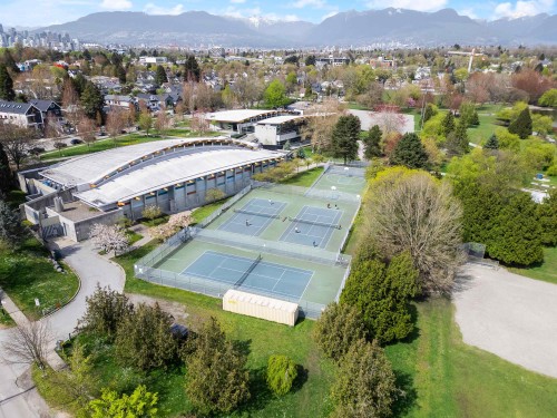 2050 13Th Avenue E, Vancouver, BC 