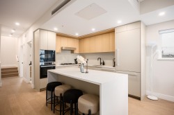 2-128 Woodstock Avenue W Vancouver, BC V5Y 2S2