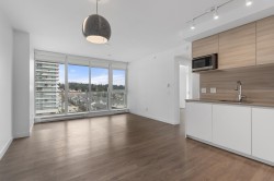 1102-652 Whiting Street Coquitlam, BC V3J 0K3