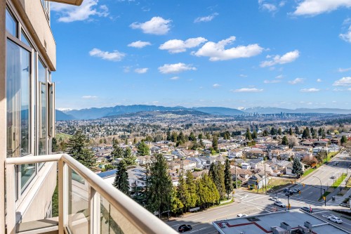 1302-4689 Hazel Street  Burnaby, BC V5H 4R6