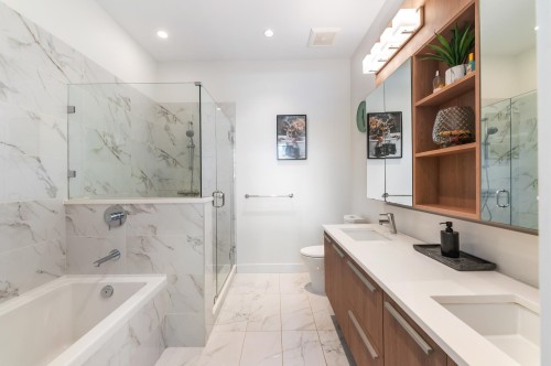 2765 Mountain Highway, North Vancouver, BC 