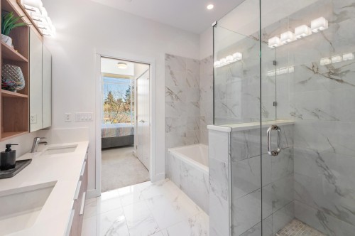 2765 Mountain Highway, North Vancouver, BC 
