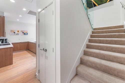 2765 Mountain Highway, North Vancouver, BC 