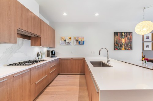 2765 Mountain Highway, North Vancouver, BC 
