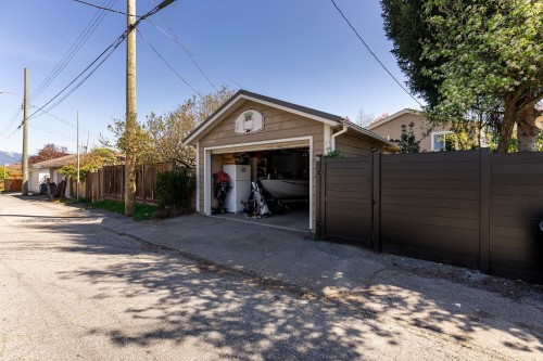 5655 Ontario Street, Vancouver, BC 