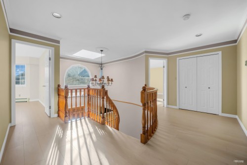 2445 19Th Avenue W, Vancouver, BC 