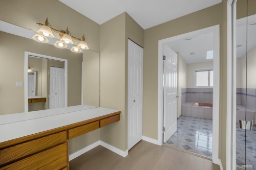 2445 19Th Avenue W, Vancouver, BC 