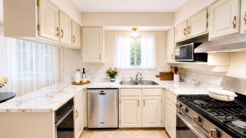 610 Garrow Drive, Port Moody, BC 