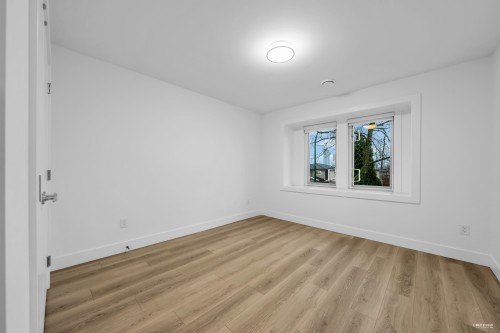 4267 Parker Street, Burnaby, BC 