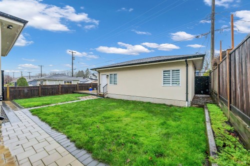 4267 Parker Street, Burnaby, BC 