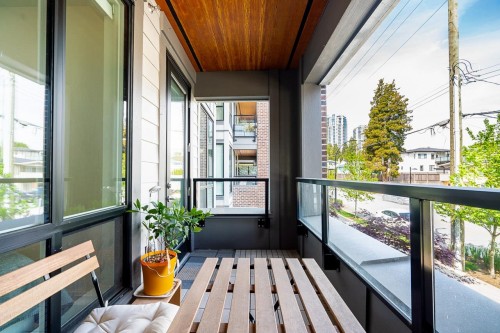 207-7599 15Th Street, Burnaby, BC 