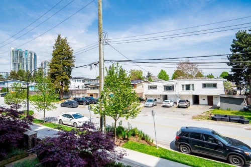 207-7599 15Th Street, Burnaby, BC 