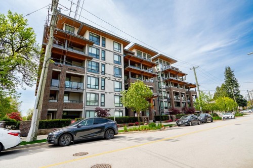 207-7599 15Th Street, Burnaby, BC 