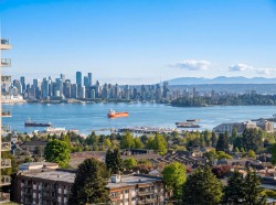 1201-120 16th Street W North Vancouver, BC V7M 3N6