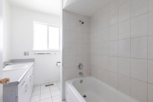 164 Carisbrooke Road E, North Vancouver, BC 