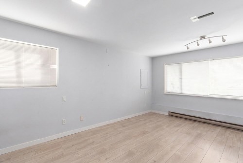164 Carisbrooke Road E, North Vancouver, BC 