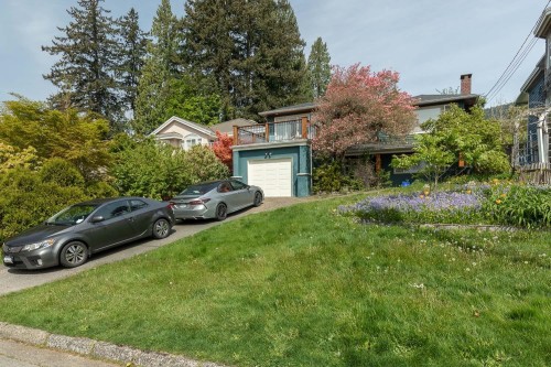 164 Carisbrooke Road E, North Vancouver, BC 