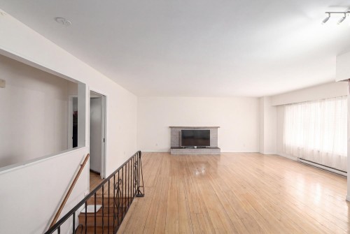 164 Carisbrooke Road E, North Vancouver, BC 