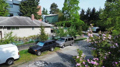 1385 7Th Avenue E, Vancouver, BC 