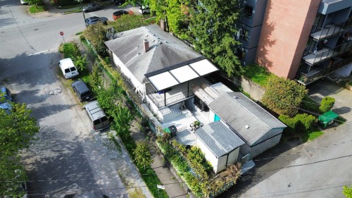 1385 7Th Avenue E, Vancouver, BC 