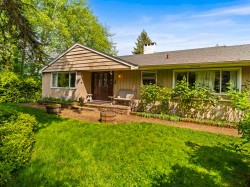 998 Fairway Drive  North Vancouver, BC V7G 1L8