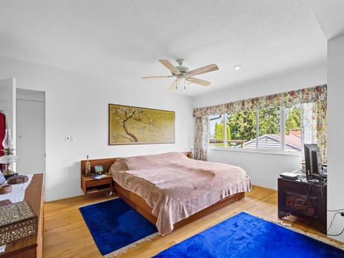 998 Fairway Drive, North Vancouver, BC 