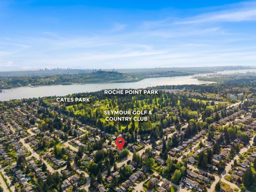 998 Fairway Drive, North Vancouver, BC 