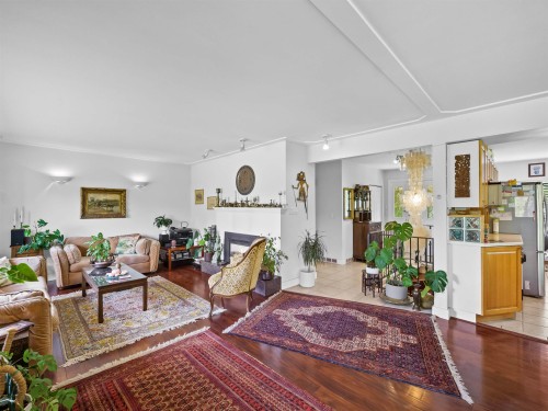 998 Fairway Drive, North Vancouver, BC 