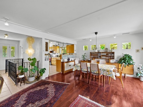 998 Fairway Drive, North Vancouver, BC 