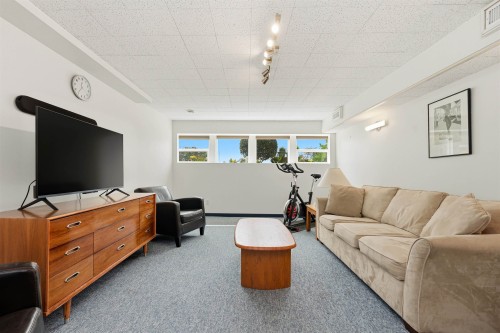 2563 Ashurst Avenue, Coquitlam, BC 