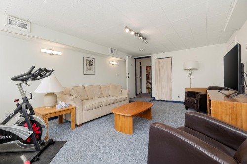 2563 Ashurst Avenue, Coquitlam, BC 