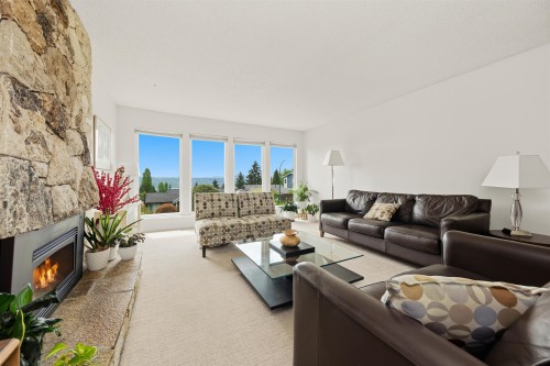 2563 Ashurst Avenue, Coquitlam, BC 