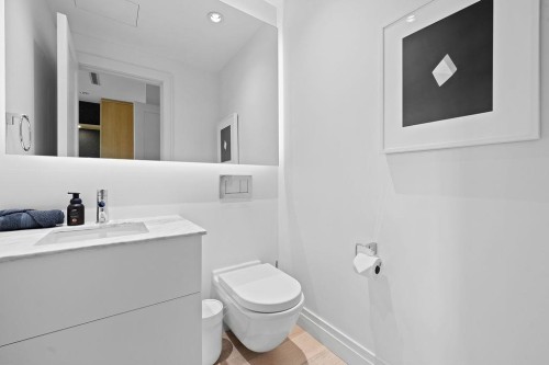 867 Georgia Street E, Vancouver, BC 