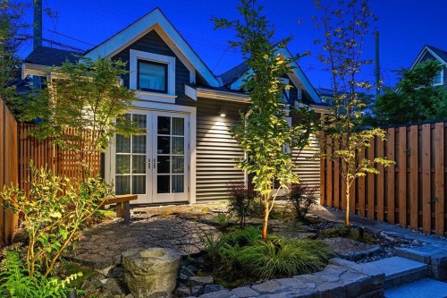 867 Georgia Street E, Vancouver, BC 