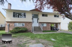 7411 Thormanby Crescent Crescent Richmond, BC V7C 4G4