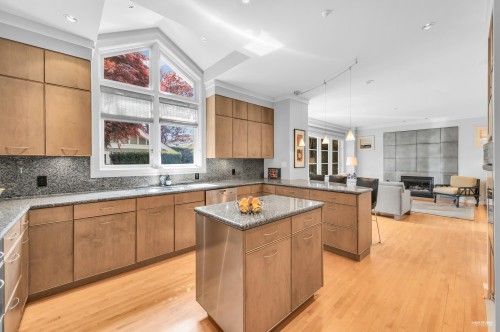 2722 31St Avenue W, Vancouver, BC 