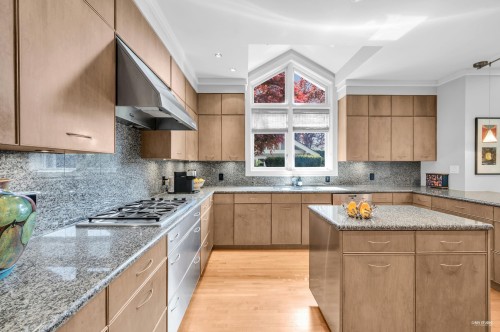 2722 31St Avenue W, Vancouver, BC 