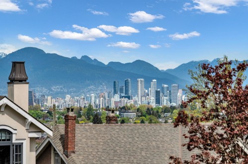2722 31St Avenue W, Vancouver, BC 