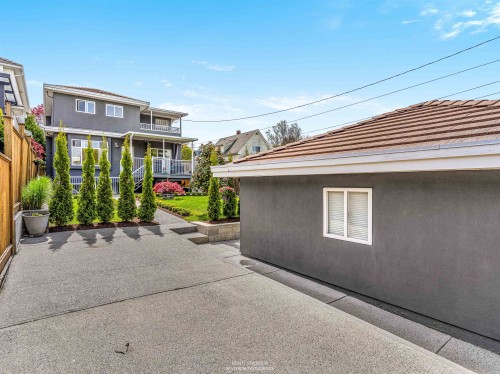 627 30Th Avenue E, Vancouver, BC 