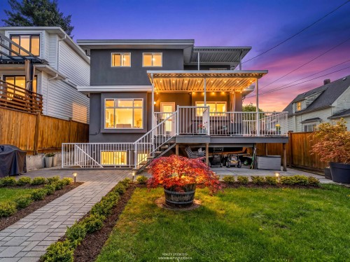 627 30Th Avenue E, Vancouver, BC 