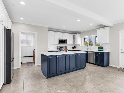 627 30Th Avenue E, Vancouver, BC 