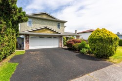 5259 Oak Place Delta, BC V4K 1L8