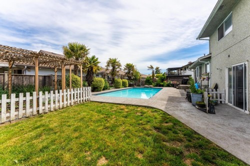 5259 Oak Place, Delta, BC 