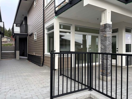 2-5522 Mccourt Road, Sechelt, BC 