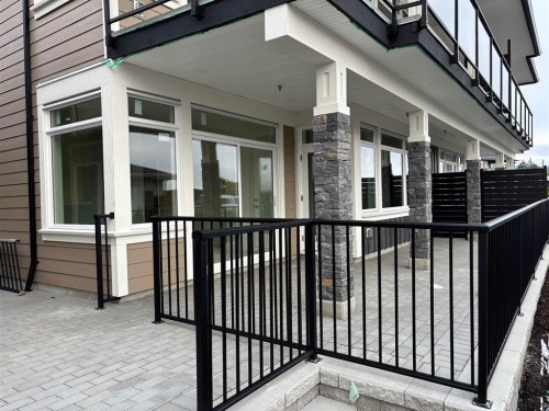2-5522 Mccourt Road, Sechelt, BC 