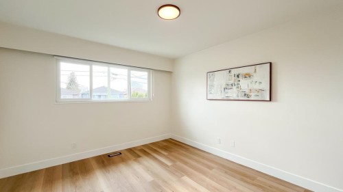 320 57Th Avenue E, Vancouver, BC 